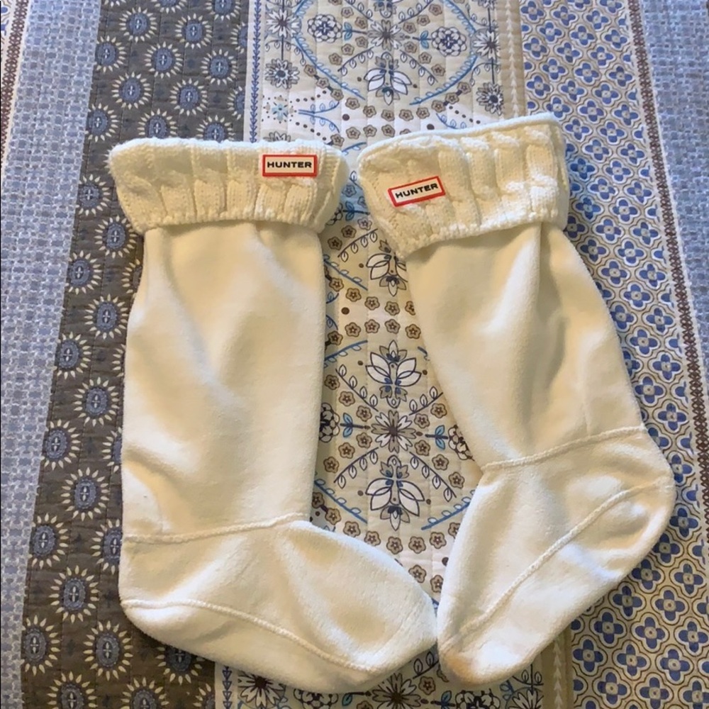 Hunter Women's Tall Cable Socks in Cream